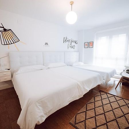 Hostal Misericordia Leon Bagian luar foto
